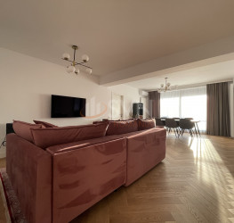 Apartament, 4 rooms with underground parking included Bucuresti/Baneasa