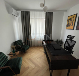 Apartament, 4 rooms with underground parking included Bucuresti/Baneasa