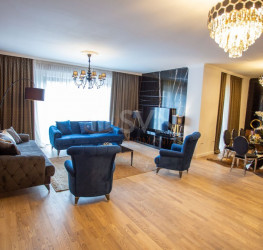 Apartament, 4 rooms with underground parking included Bucuresti/Herastrau