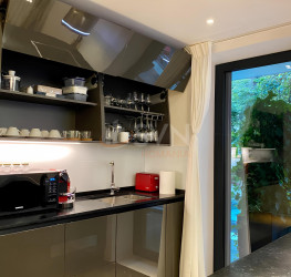 Apartament, 4 rooms with underground parking included Bucuresti/Primaverii