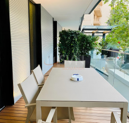 Apartament, 4 rooms with underground parking included Bucuresti/Primaverii