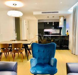 Apartament, 4 rooms with underground parking included Bucuresti/Primaverii