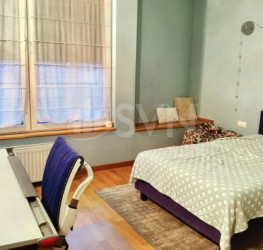 Apartament, 4 rooms with underground parking included Bucuresti/Piata Victoriei