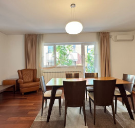 Apartament, 4 rooms with underground parking included Bucuresti/Polona