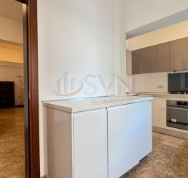 Apartament, 4 rooms with underground parking included Bucuresti/Polona