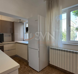 Apartament, 4 rooms with underground parking included Bucuresti/Polona