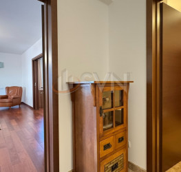 Apartament, 4 rooms with underground parking included Bucuresti/Polona
