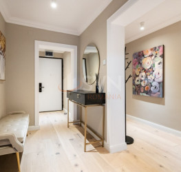 Apartament, 4 rooms with underground parking included Bucuresti/Dorobanti