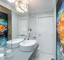 Apartament, 4 rooms with underground parking included Bucuresti/Dorobanti