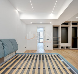 Apartament, 4 rooms with underground parking included Bucuresti/Kiseleff