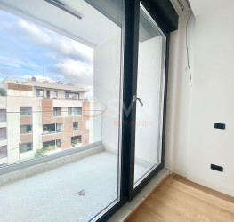 Apartament, 4 rooms with underground parking included Bucuresti/Kiseleff