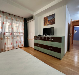 Apartament, 4 rooms with underground parking included Bucuresti/Herastrau