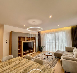 Apartament, 4 rooms with underground parking included Bucuresti/Herastrau