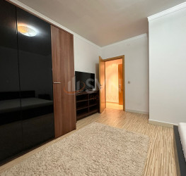 Apartament, 4 rooms with underground parking included Bucuresti/Lacul Tei