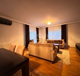 Apartament, 4 rooms with underground parking included Bucuresti/Lacul Tei