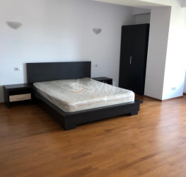 Apartament, 4 rooms with underground parking included Bucuresti/Aviatiei