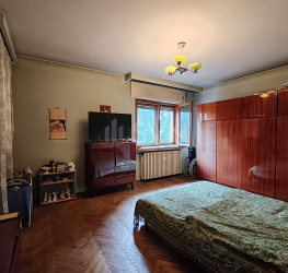 Apartament, 4 rooms with underground parking included Bucuresti/Victoriei