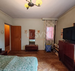 Apartament, 4 rooms with underground parking included Bucuresti/Victoriei