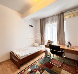 Apartament, 4 rooms with underground parking included Bucuresti/Herastrau