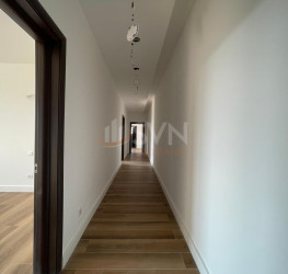 Apartament, 4 rooms with underground parking included Bucuresti/Nordului