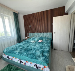 Apartament, 4 rooms with underground parking included Bucuresti/Straulesti