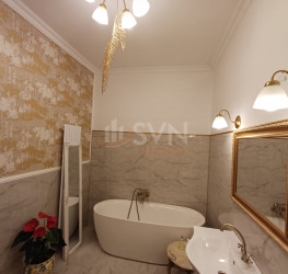 Apartament, 4 rooms with underground parking included Bucuresti/Piata Victoriei