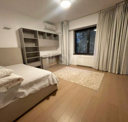 Apartament, 4 rooms with underground parking included Bucuresti/Stefan Cel Mare