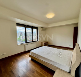 Apartament, 4 rooms with underground parking included Bucuresti/Stefan Cel Mare