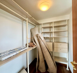 Apartament, 4 rooms with underground parking included Bucuresti/Stefan Cel Mare