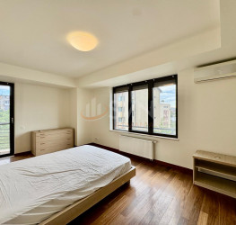 Apartament, 4 rooms with underground parking included Bucuresti/Stefan Cel Mare
