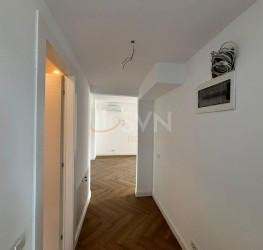 Apartament, 4 rooms with underground parking included Bucuresti/Bucurestii Noi