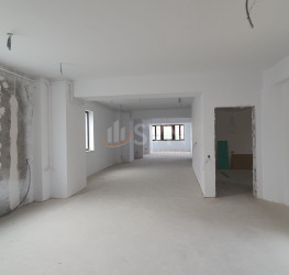 Apartament, 4 rooms with underground parking included Bucuresti/Eminescu