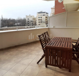 Apartament, 4 rooms with underground parking included Bucuresti/Herastrau