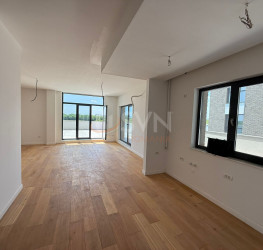 Apartament, 4 rooms with underground parking included Bucuresti/Pipera
