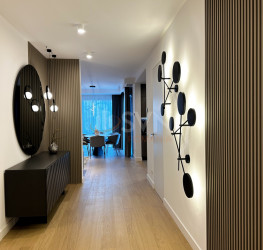 Apartament, 4 rooms with underground parking included Bucuresti/Primaverii