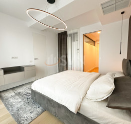 Apartament, 4 rooms with underground parking included Bucuresti/Primaverii