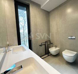 Apartament, 4 rooms with underground parking included Bucuresti/Primaverii