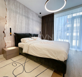 Apartament, 4 rooms with underground parking included Bucuresti/Primaverii
