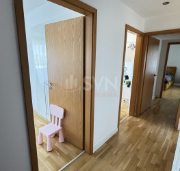 Apartament, 4 rooms with underground parking included Bucuresti/Sisesti