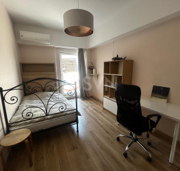 Apartament, 4 rooms with underground parking included Bucuresti/Timpuri Noi