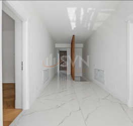 Apartament, 4 rooms with underground parking included Bucuresti/Unirii (s3)