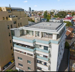 Apartament, 4 rooms with underground parking included Bucuresti/Unirii (s3)