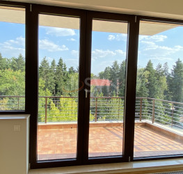 Apartament, 4 rooms with underground parking included Bucuresti/Primaverii