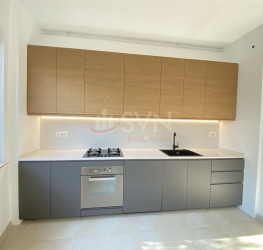 Apartament, 4 rooms with underground parking included Bucuresti/Primaverii