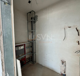 Apartament, 4 rooms with underground parking included Bucuresti/Pipera