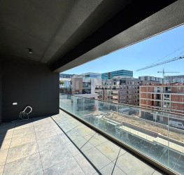 Apartament, 4 rooms with underground parking included Bucuresti/Pipera