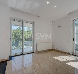 Apartament, 4 rooms with underground parking included Bucuresti/Primaverii