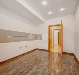 Apartament, 4 rooms with underground parking included Bucuresti/Primaverii
