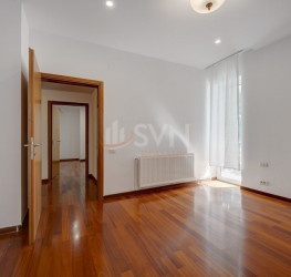 Apartament, 4 rooms with underground parking included Bucuresti/Primaverii