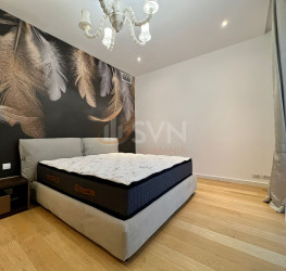 Apartament, 4 rooms with underground parking included Bucuresti/Herastrau